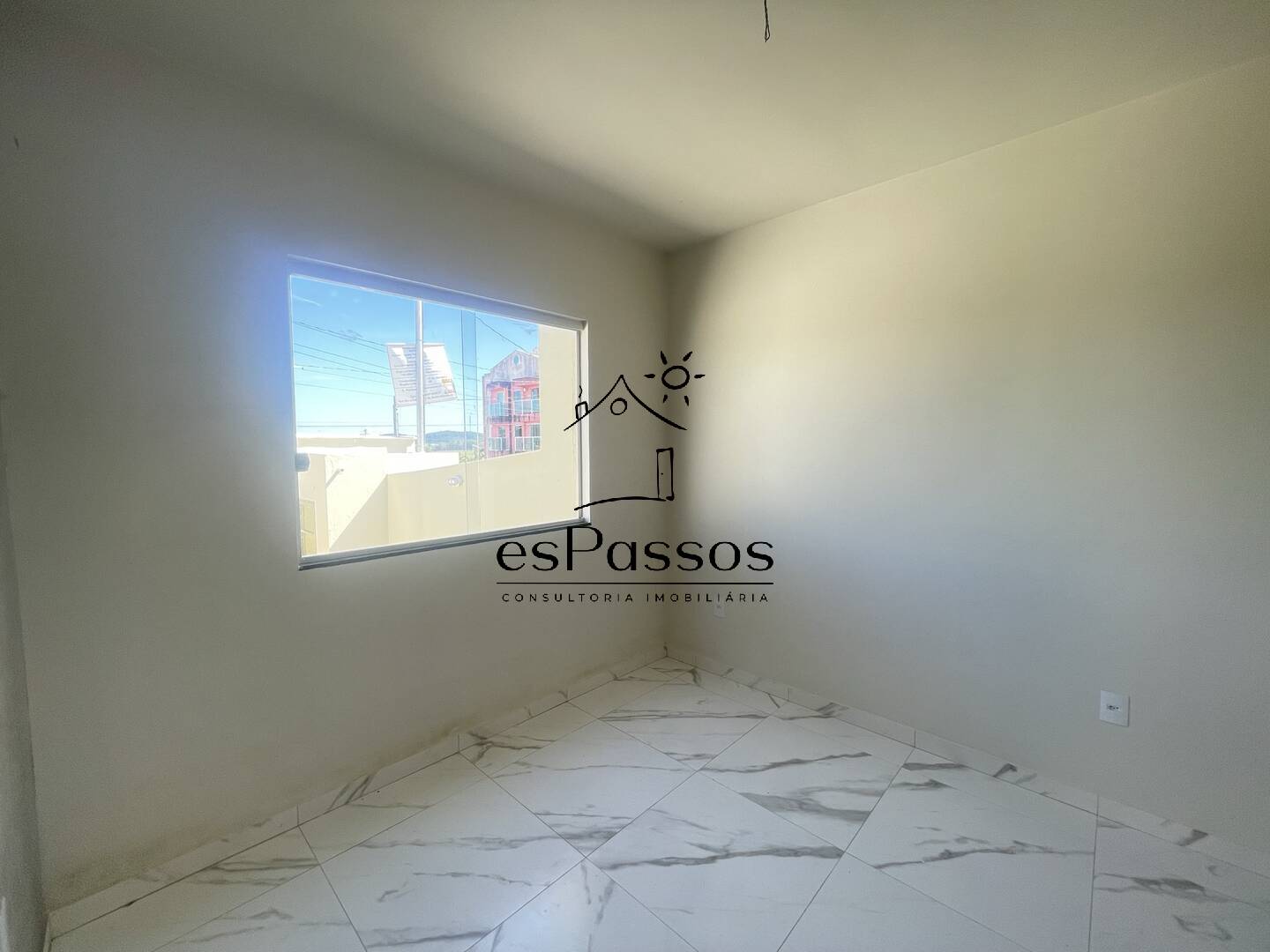 Casa à venda com 3 quartos, 180m² - Foto 3