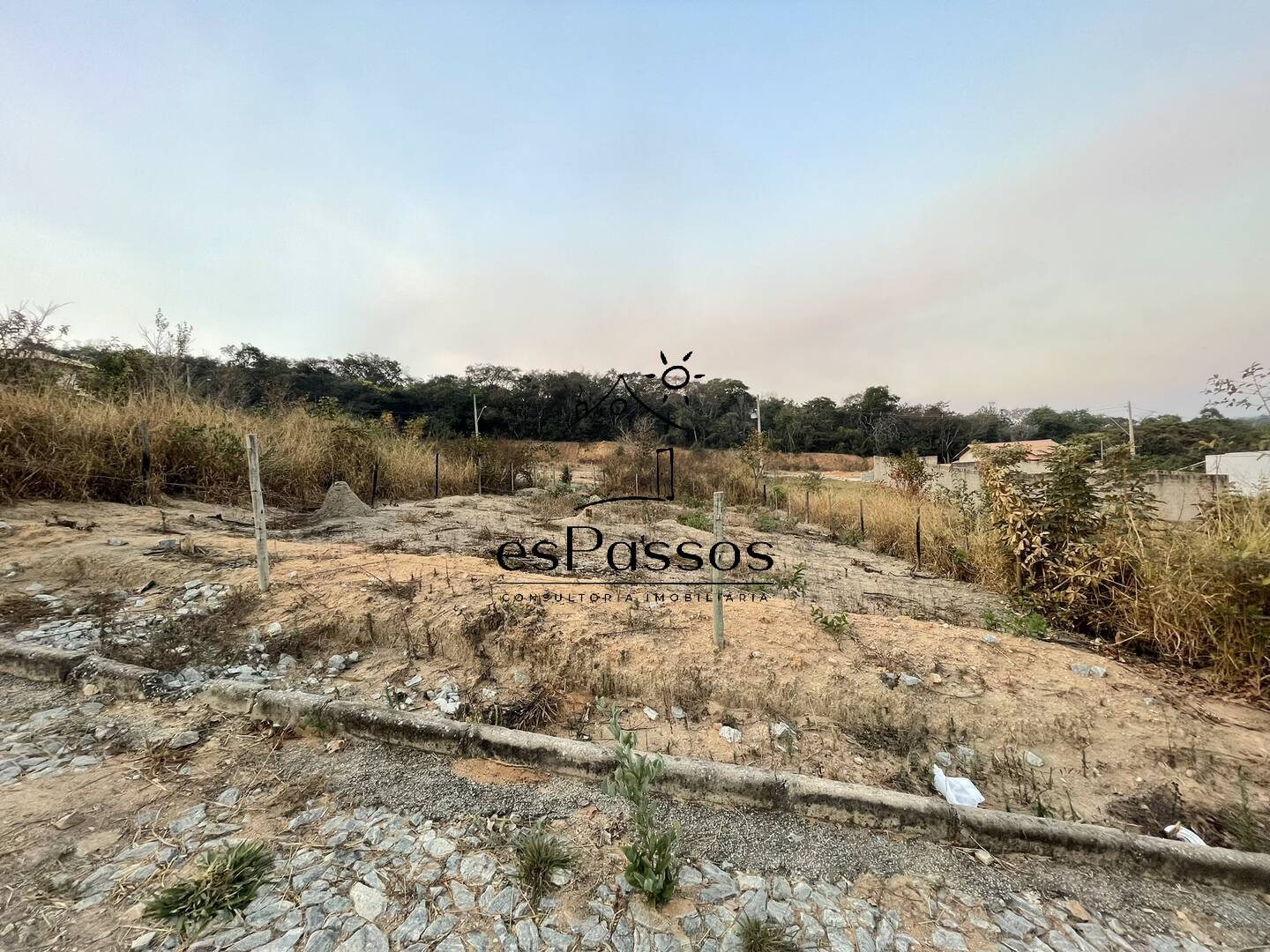 Terreno à venda, 300m² - Foto 1