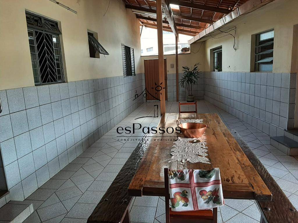 Casa à venda com 5 quartos, 680m² - Foto 13