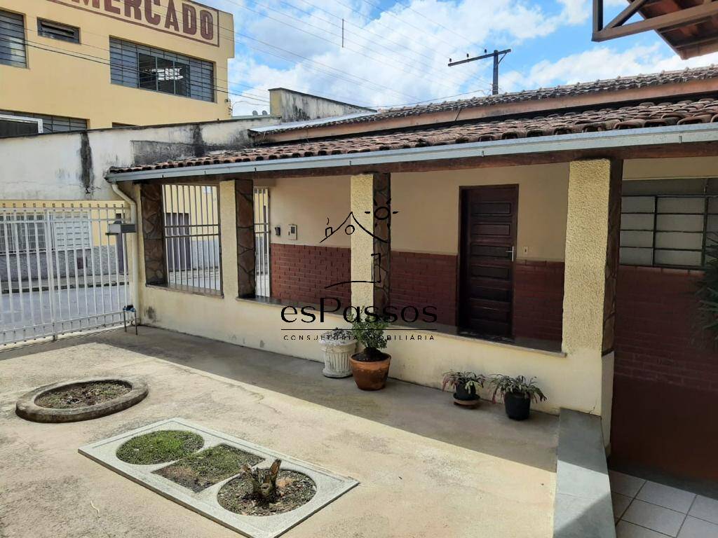 Casa à venda com 5 quartos, 680m² - Foto 1