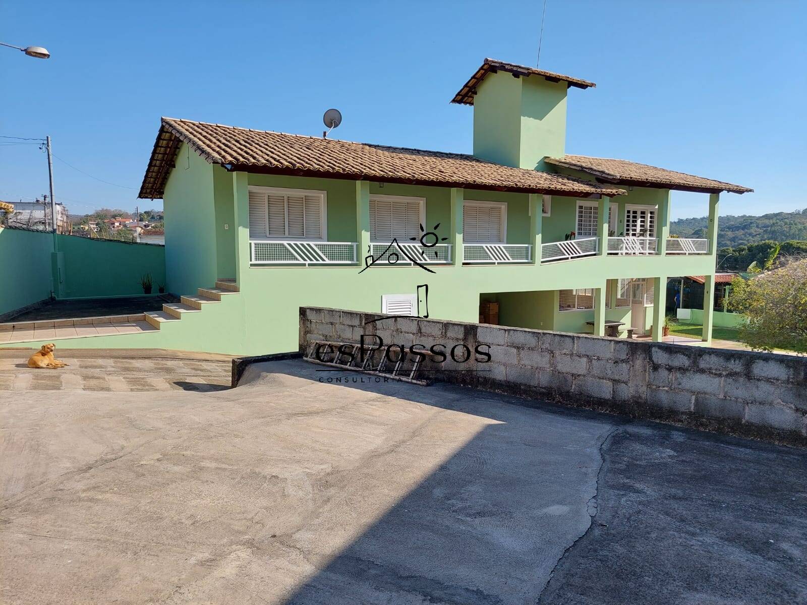 Casa à venda com 3 quartos, 682m² - Foto 2